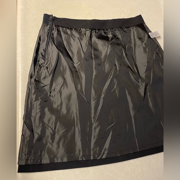 Liz Claiborne Women’s black lined skirt with pockets and elastic waistband Sz 8 - Picture 8 of 14